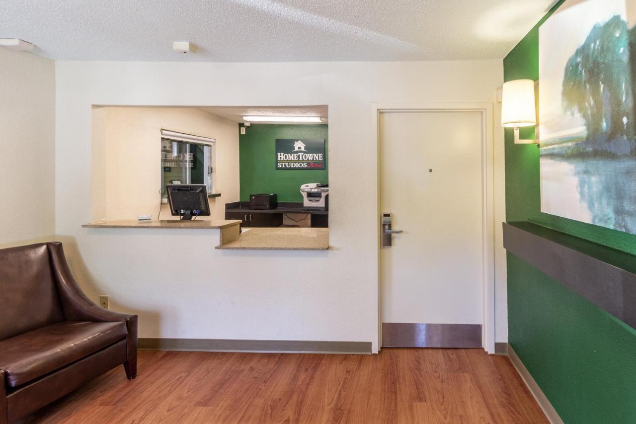 Hometowne Studios By Red Roof Houston - Northwest Esterno foto